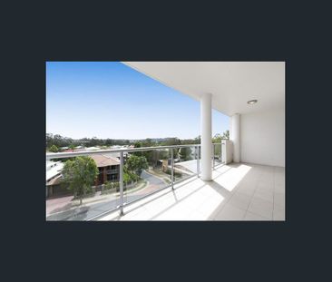 TOP FLOOR APARTMENT IN EXCELLENT LOCATION - Photo 6