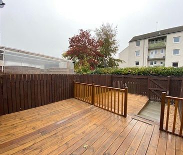 2 bedroom terraced house to rent - Photo 4