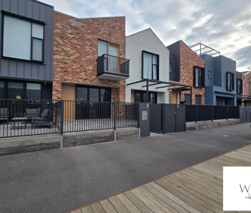 Take in stunning water views from this well-presented home - Photo 6