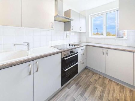 Bellfield, Pixton Way, CR0 - Photo 5