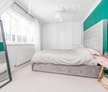 3 bedroom house to rent Oak Eggar Chase, Pinewood, Ipswich, IP8 - Photo 3