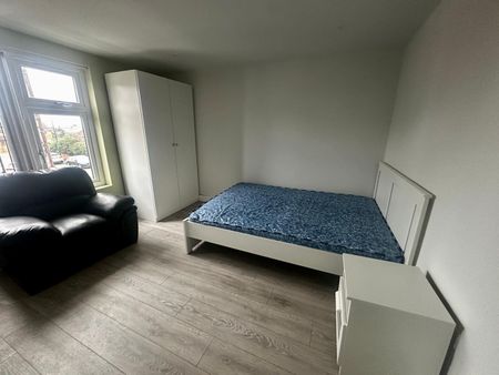 Bedsit, Maudslay Road, CV5 - Photo 2