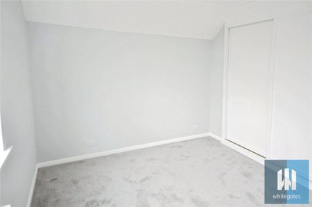Farrar Drive, Mirfield, West Yorkshire, WF14 - Photo 5