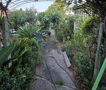 Sunshine West - Photo 1