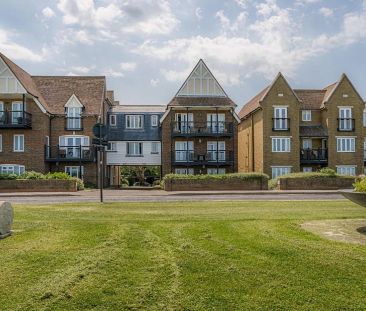 Marine Parade, Tankerton, CT5 2BL, Whitstable - Photo 2