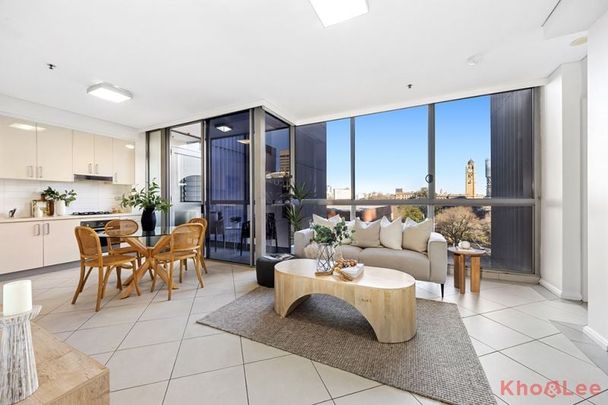 One Bedroom Apartment with Parking at the Heart of City - Photo 1