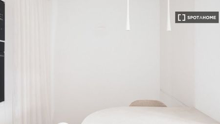 2 room luxury Apartment for rent in Valencia, Spain - Photo 2