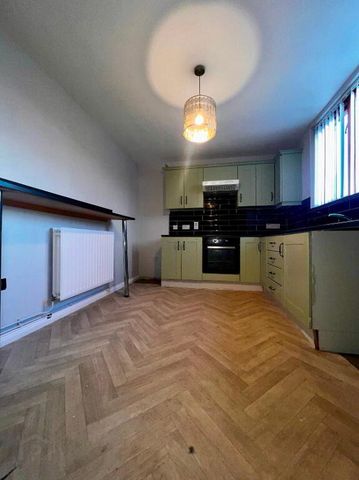 16 Hillmount Gardens, Larne, BT40 1TF - Photo 5