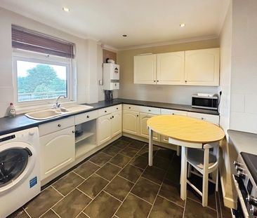 One-Bedroom House share - Photo 6