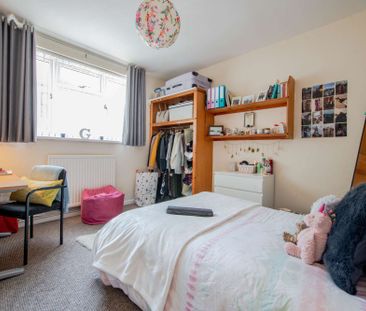 Perfectly located house on Coburn Street - Photo 6