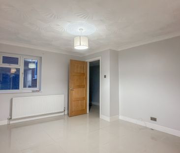 Poole, Dorset - Photo 4