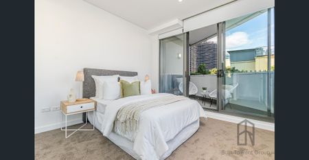 Three Bedroom Apartment with Amazing Views - Photo 5