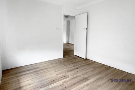 Freshly Renovated 2-bedroom Unit in Convenient South-Central Location - Photo 4