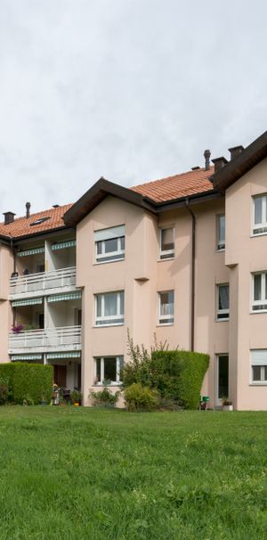 Logement spacieux à louer dans quartier calme - Photo 2