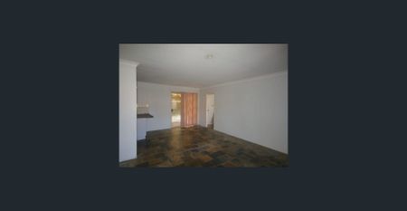 Delightful Beachmere Home - Photo 2