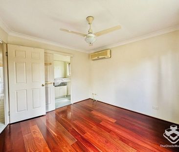 4 Bedroom house in Stretton - Photo 1