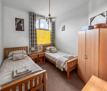 3 bedroom apartment to rent - Photo 5