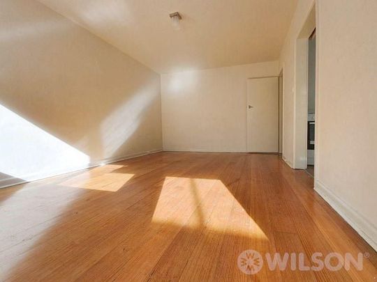 One Bedroom Apartment of St Kilda’s most sought-after streets - Photo 1