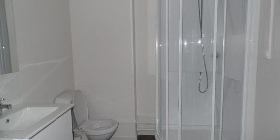 Location Appartement 1 pièce 24m² ARMENTIERES 59280 - Photo 3