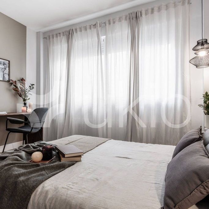 3 room luxury Flat for rent in Madrid, Spain - Photo 1