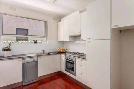 2/7 Scott Street, Elwood VIC 3184 - Apartment For Rent | Domain - Photo 2