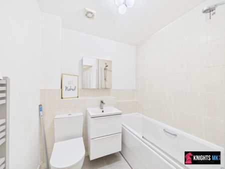 Price £1,000 pcm - Available Now - Unfurnished - Photo 2