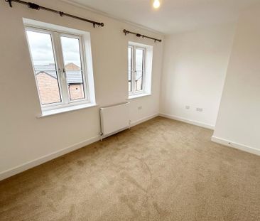 4 bedroom terraced house to rent - Photo 5