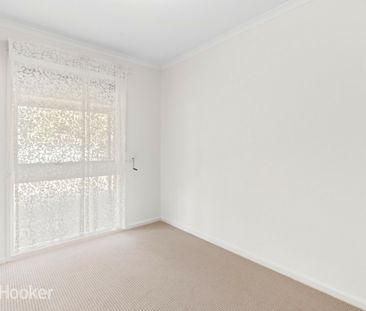 8 Hammond Avenue, Brahma Lodge SA, Belconnen - Photo 3