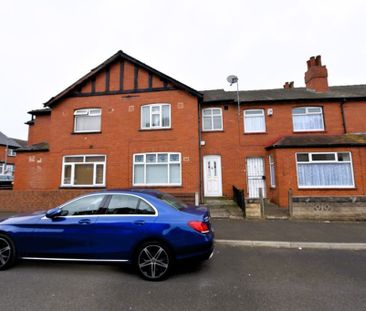 3 bedroom House in Mayville Terrace, Leeds - Photo 5