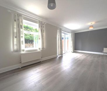 2 bedroom bungalow to rent - Photo 1