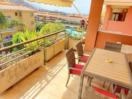 Amplio piso de dos dormitorios con gran Terraza y preciosas vistas - Photo 4