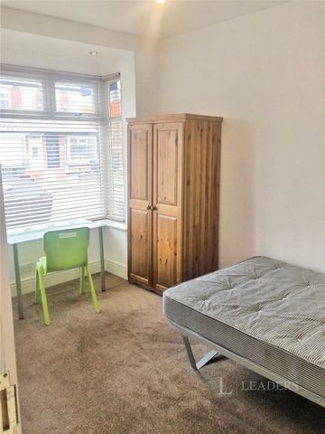 6 bedroom house to rent Gristhorpe Road, Birmingham, West Midlands, B29 - Photo 4