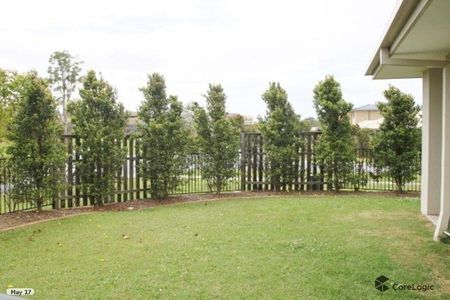 CENTRALLY LOCATED HOME - Photo 2