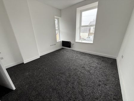 Dynevor Terrace, Swansea, SA8 - Photo 4