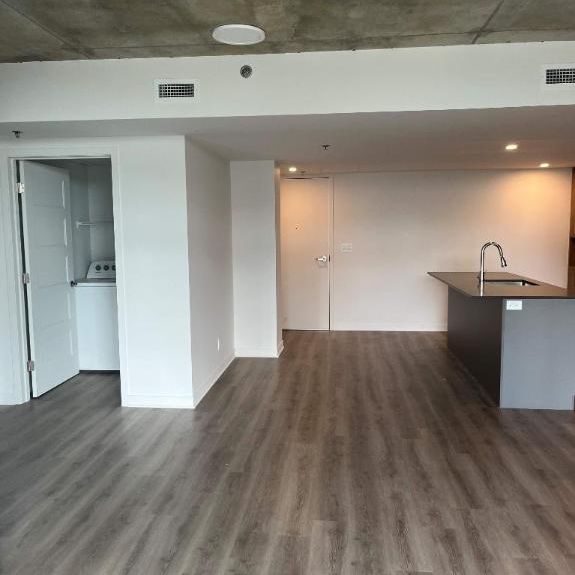 2 CH - 1 SDB - Terrebonne - $2,000 /mo - Photo 1