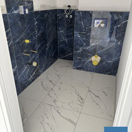 MIETKAUF - NEUBAU, Top 1, Erstbezug: 3-Zimmer Wohnung mit Eigengarten und Tiefgaragenstellplatz - Photo 1