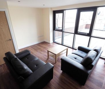 3 bedroom apartment to rent - Photo 2