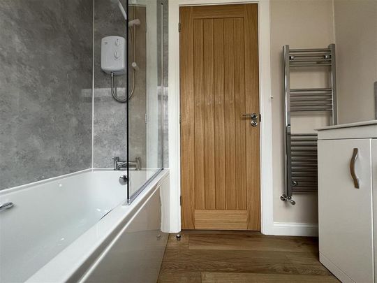 3 bedroom bungalow to rent - Photo 1