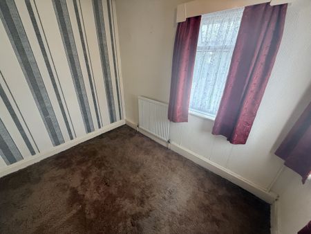 Easterly Crescent, Leeds, LS8 - Photo 3