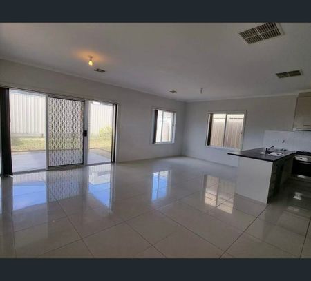 33C Moules Road, Rostrevor, SA 5073 - Photo 3