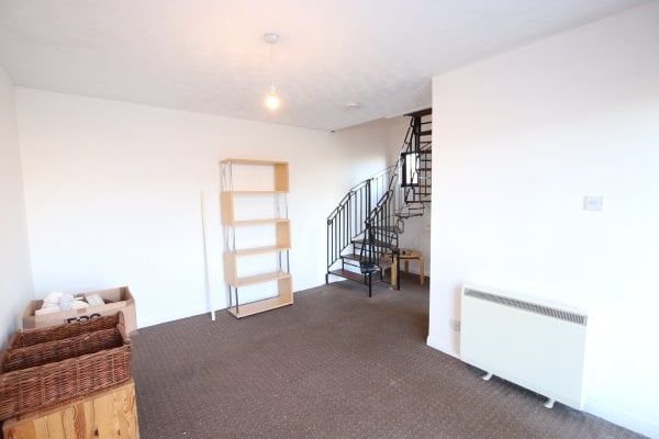 Bonnyrigg Place, DD4 - Photo 1