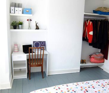 4 bedroom terraced house to rent - Photo 4