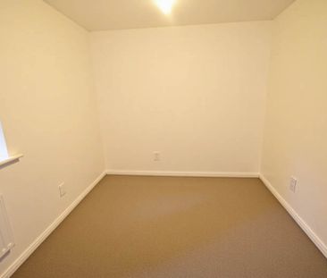 Falcon Crescent, Norwich - Photo 3