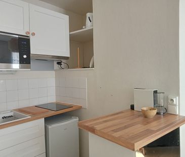 Location Appartement 1 pièce 25m² LA ROCHELLE 17000 - Photo 6