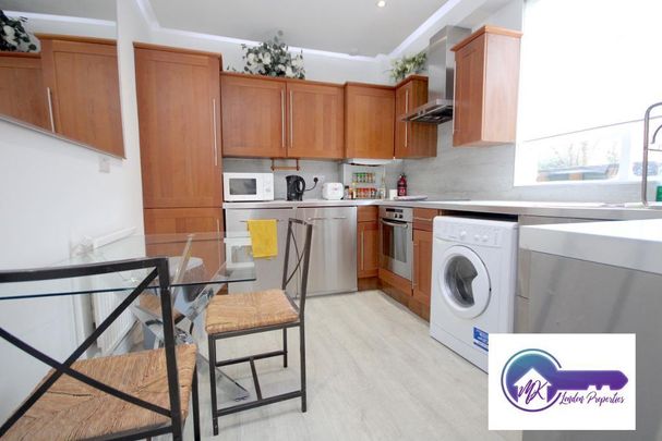 1 Bedroom Room in Flat Share To Rent - Photo 1