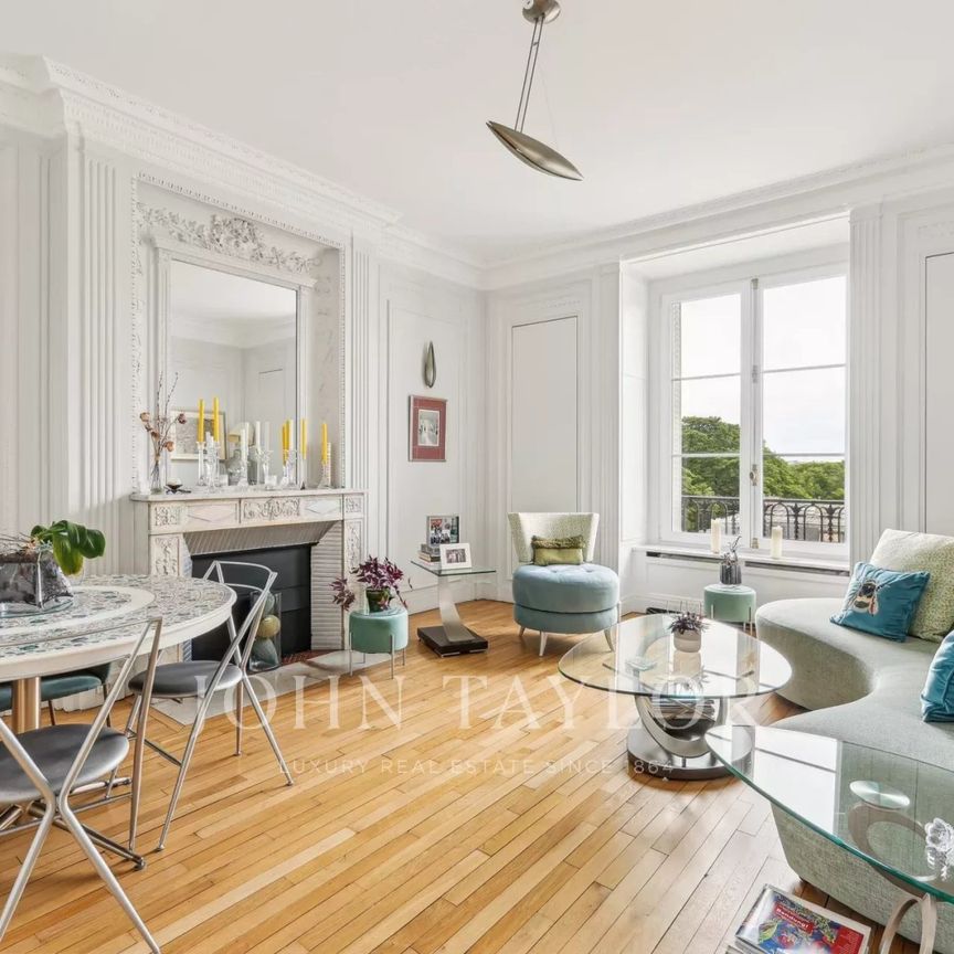 Appartement • Mairie - Photo 1