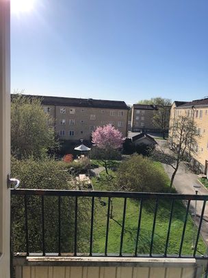 Vällingbyvägen, Vällingby - Photo 1