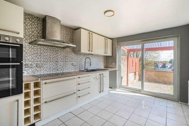 Beaconsfield Court, Haverhill, Suffolk, CB9 - Photo 1