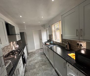4 bedroom house - Photo 5