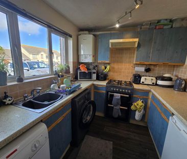 3 bedroom semi-detached house to rent - Photo 5